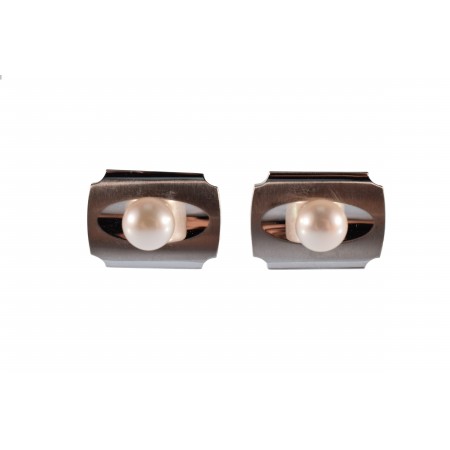 Silver Cufflinks with Freshwater Pearl
